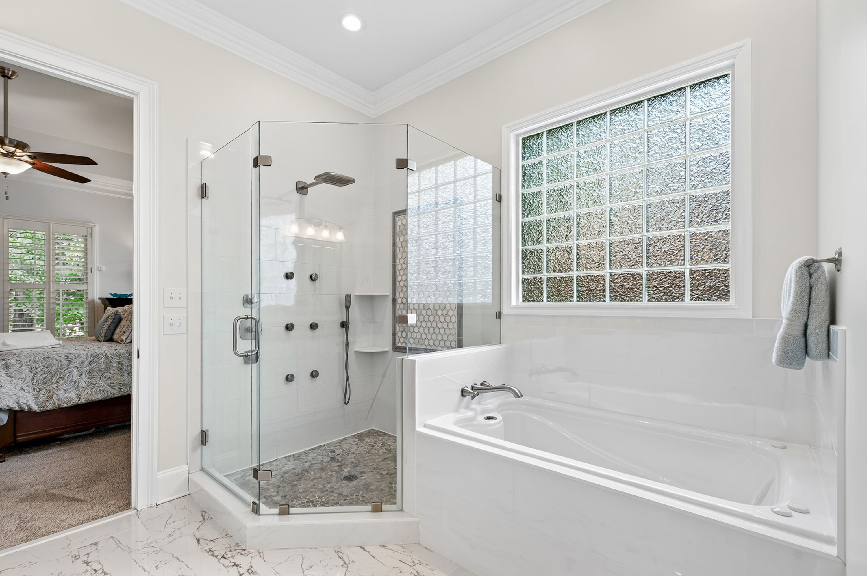120 Swan Lake Court