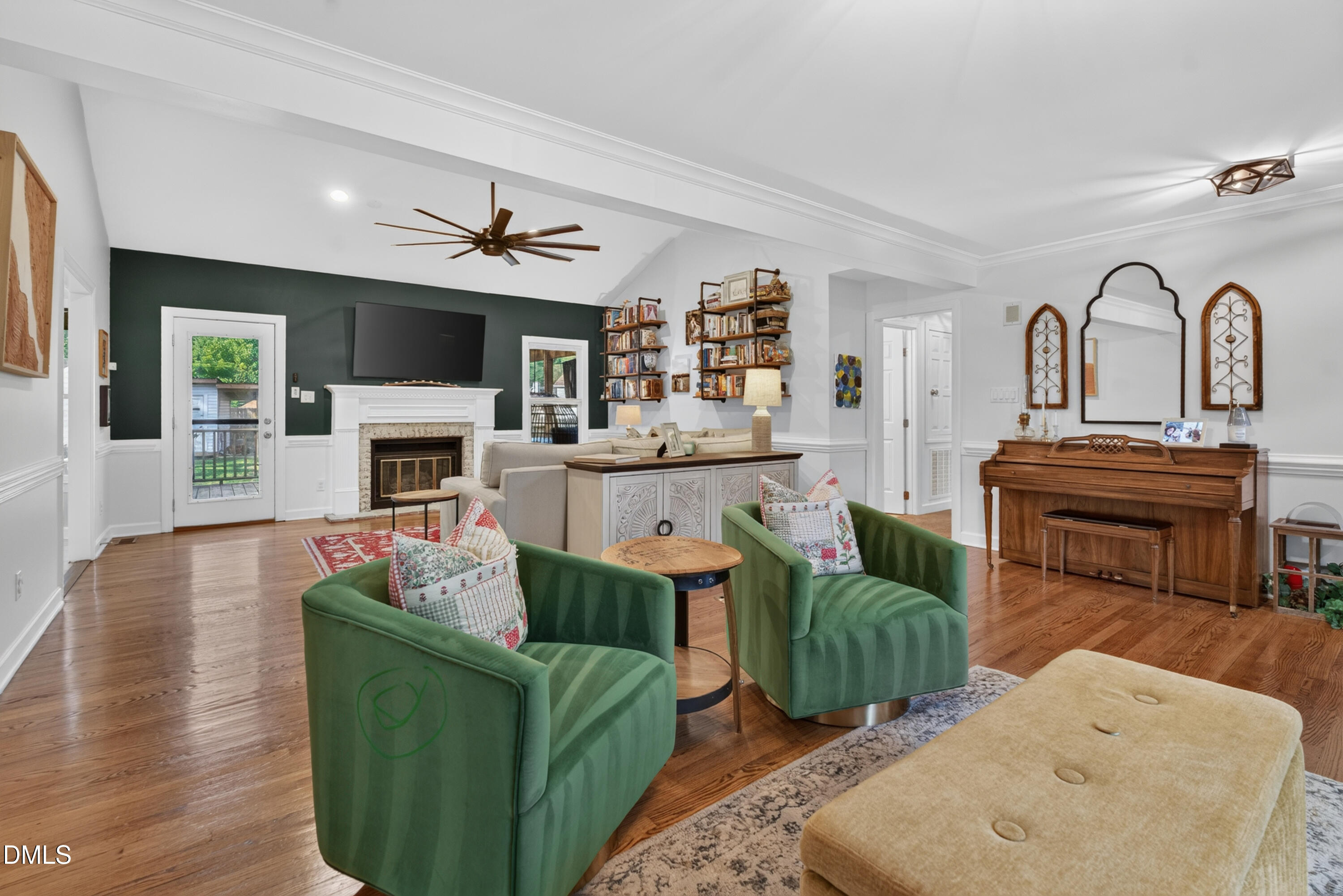 103 Pinewood Drive