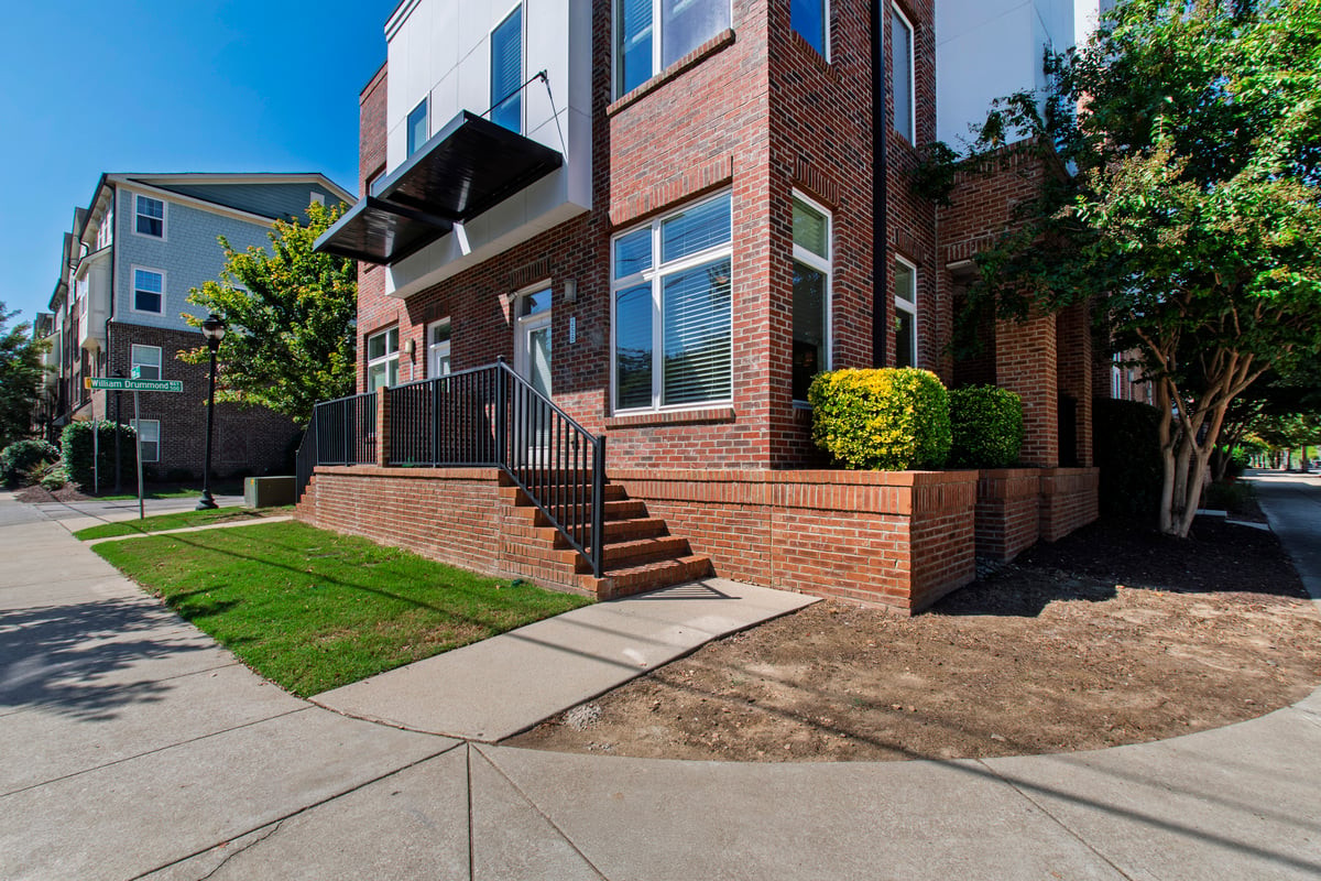 258 William Drummond Way