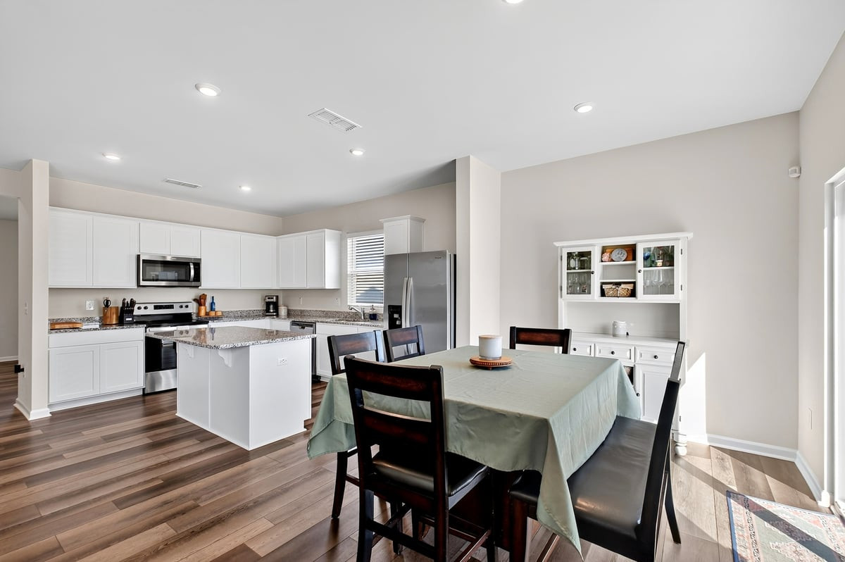 1520 Crested Iris Street
