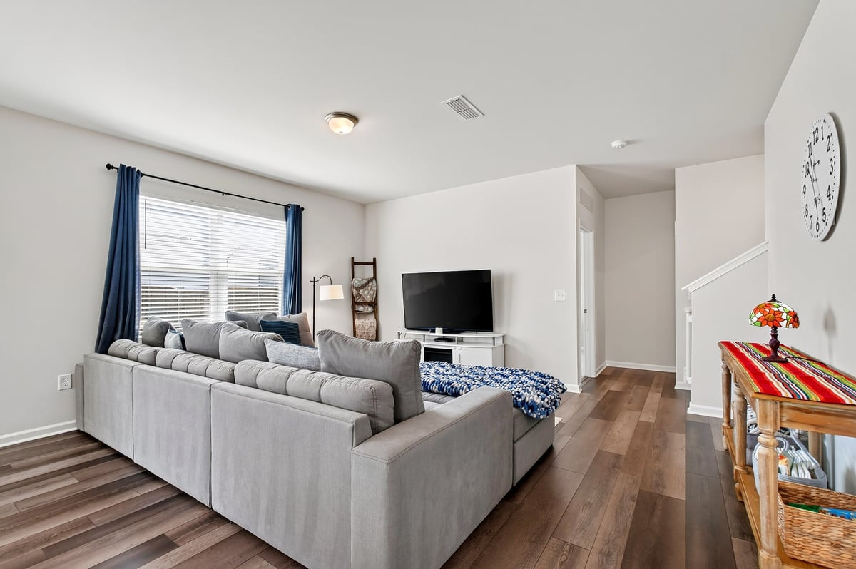 1520 Crested Iris Street