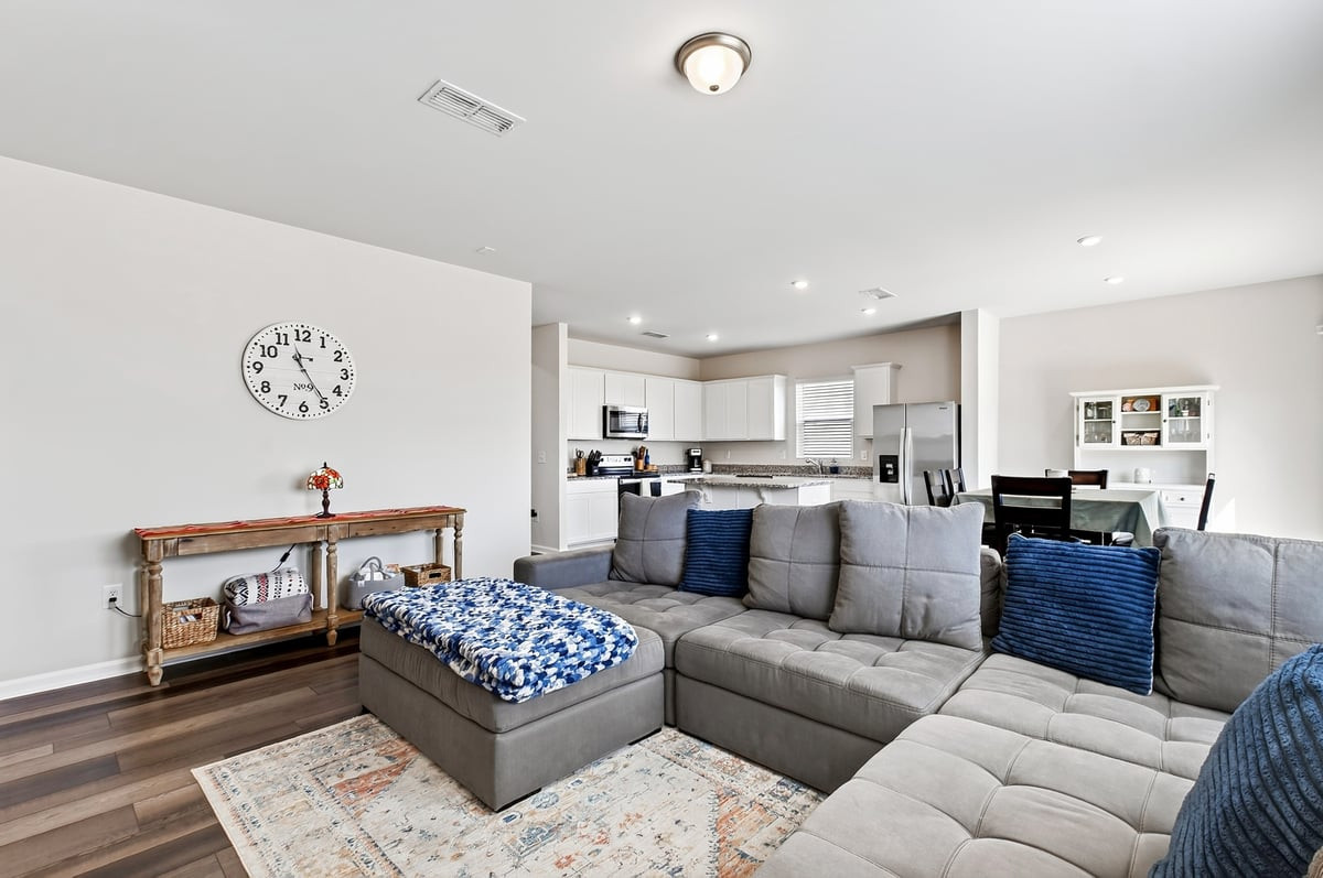 1520 Crested Iris Street