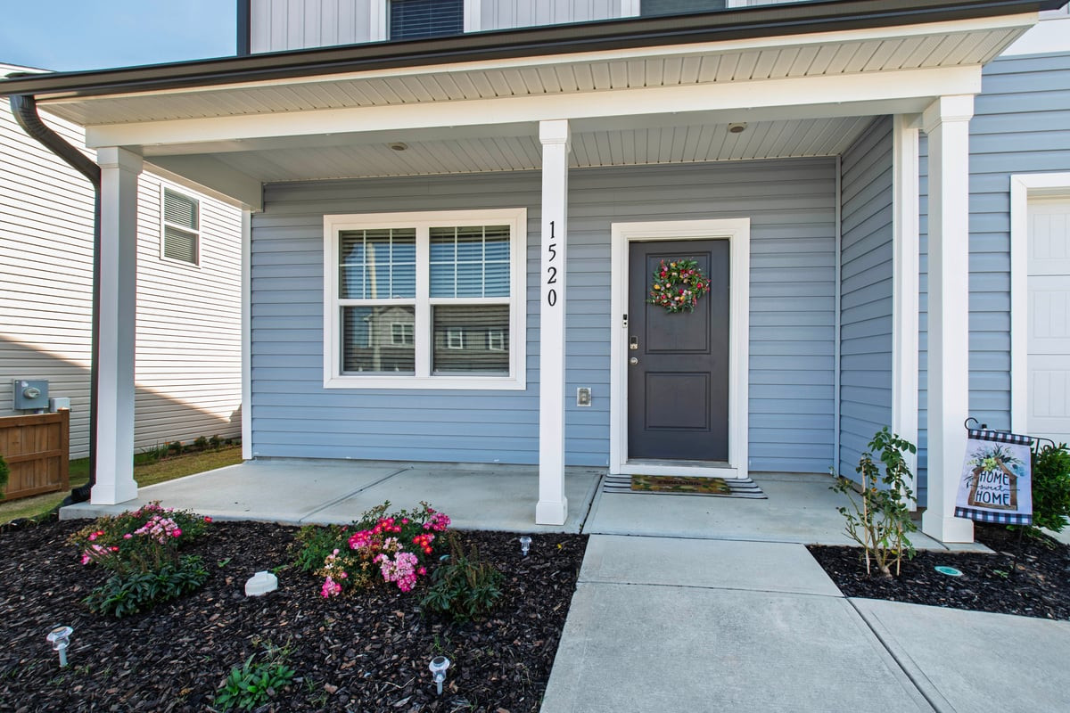1520 Crested Iris Street