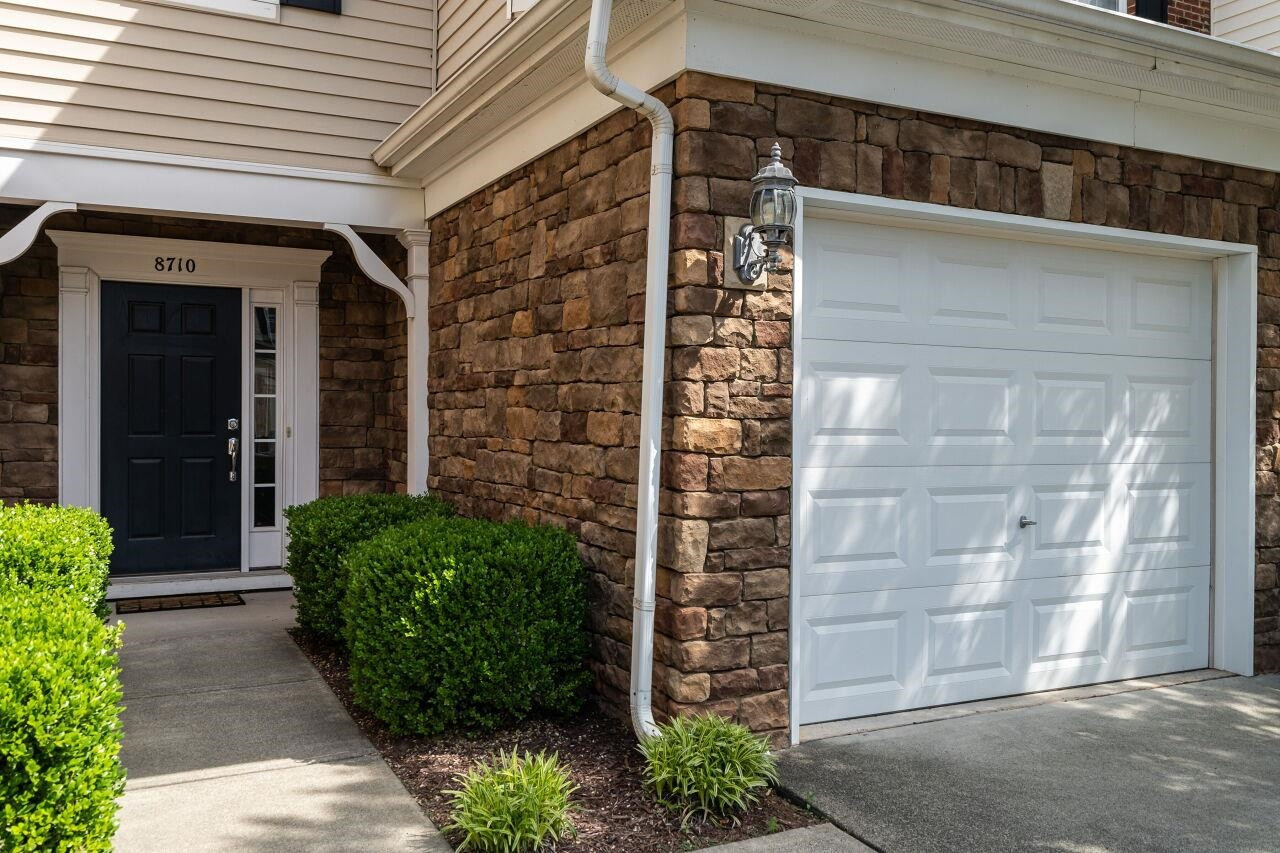 8710 Owl Roost Place