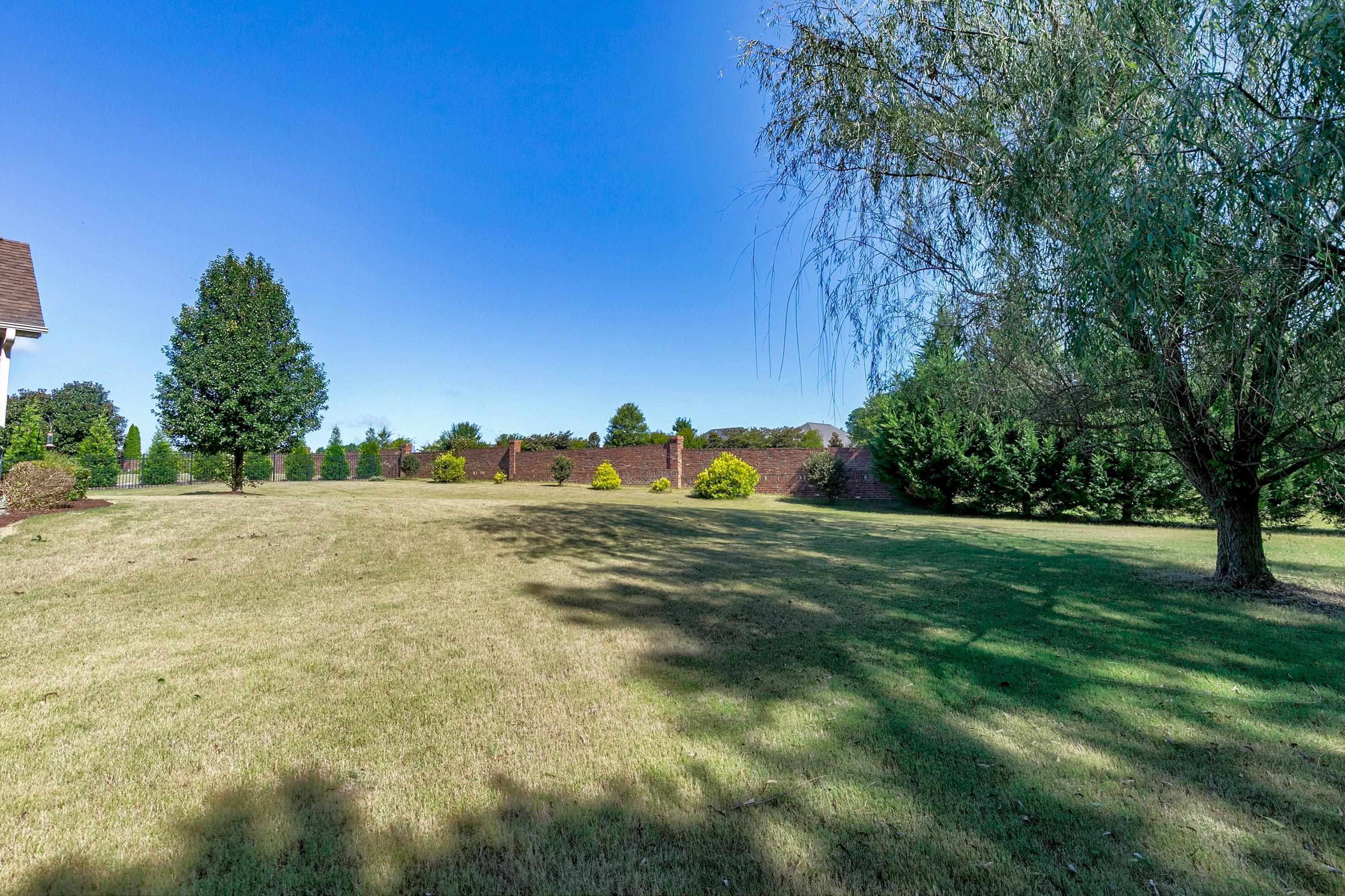 313 Country Mill Way