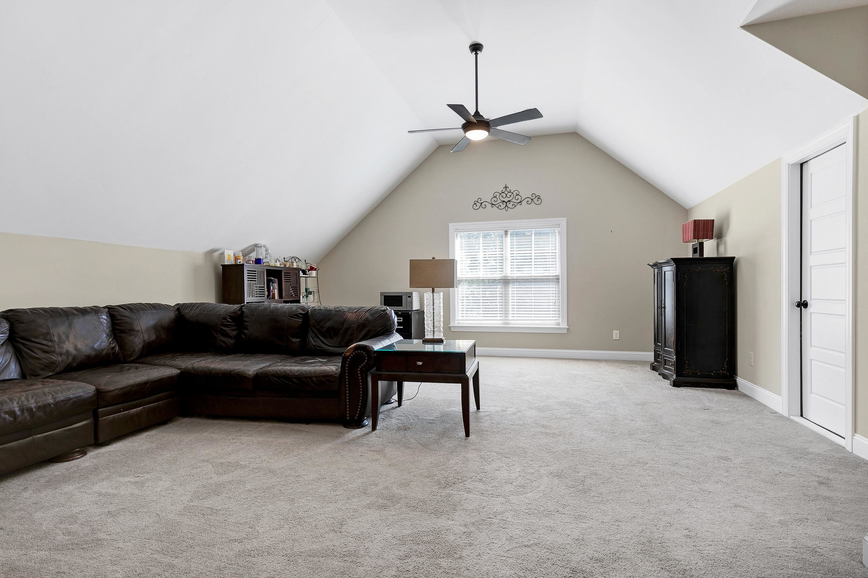 313 Country Mill Way