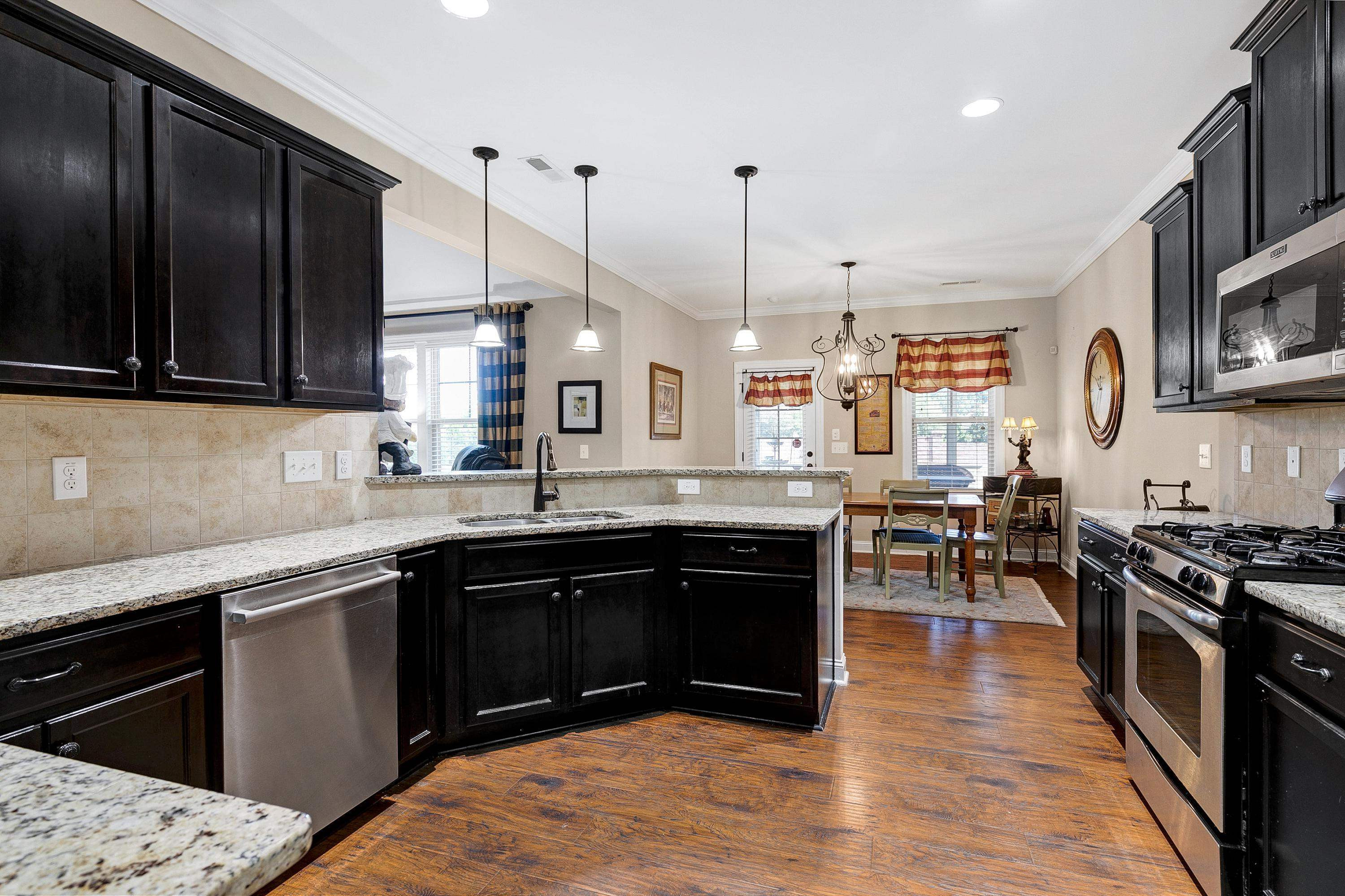 313 Country Mill Way