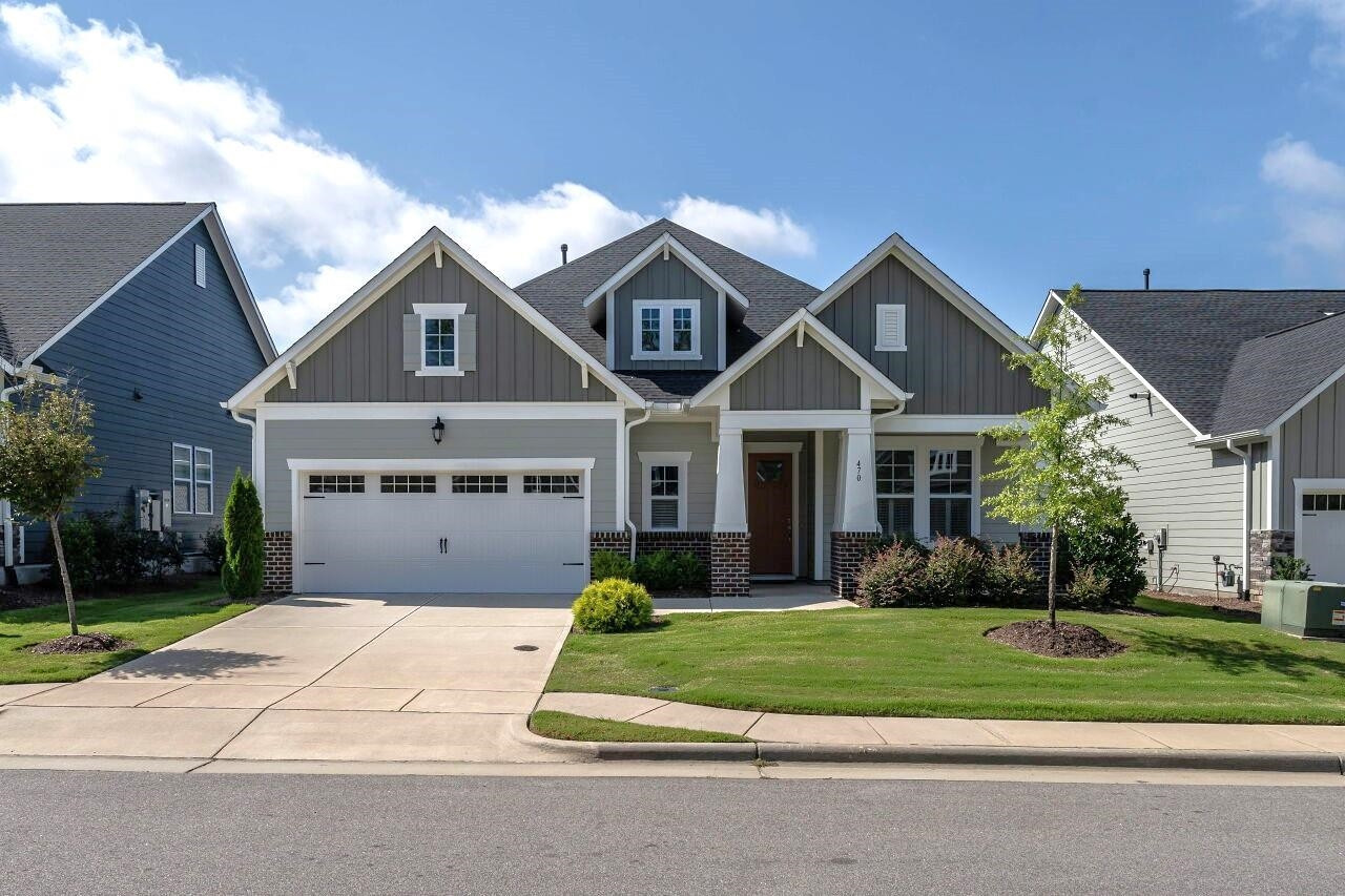 470 Abercorn Circle