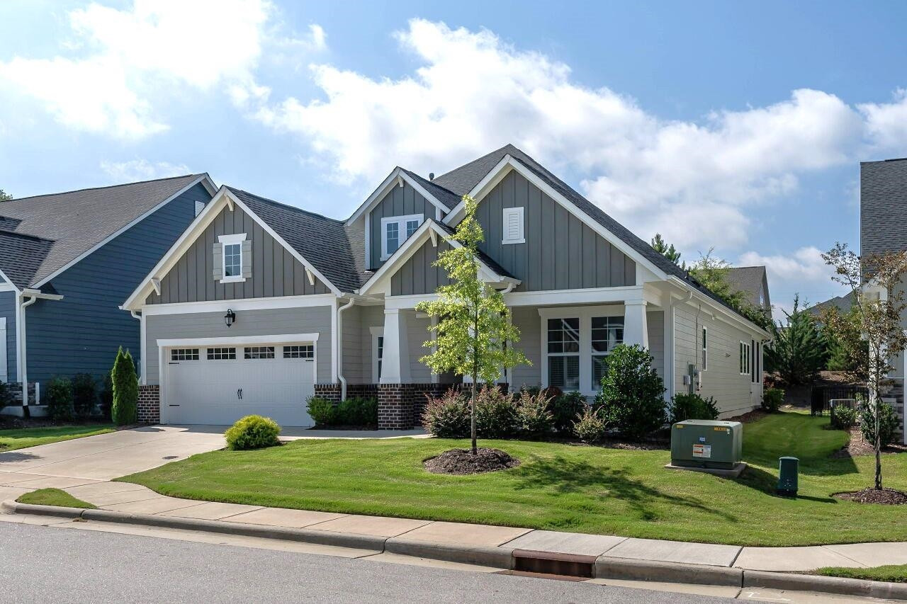 470 Abercorn Circle