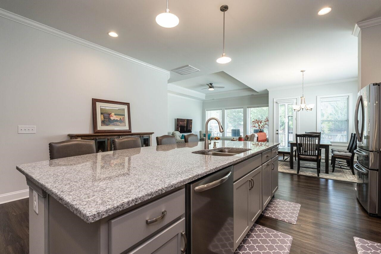 470 Abercorn Circle