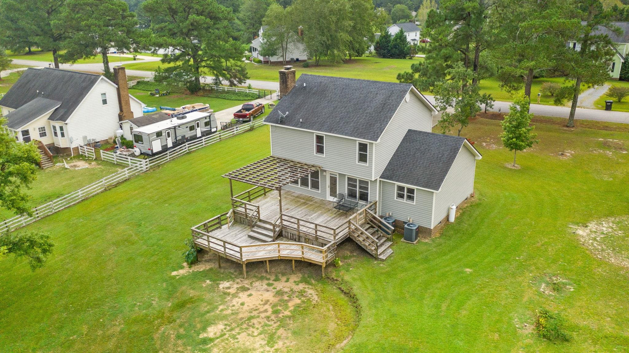 1007 Lake Path Road