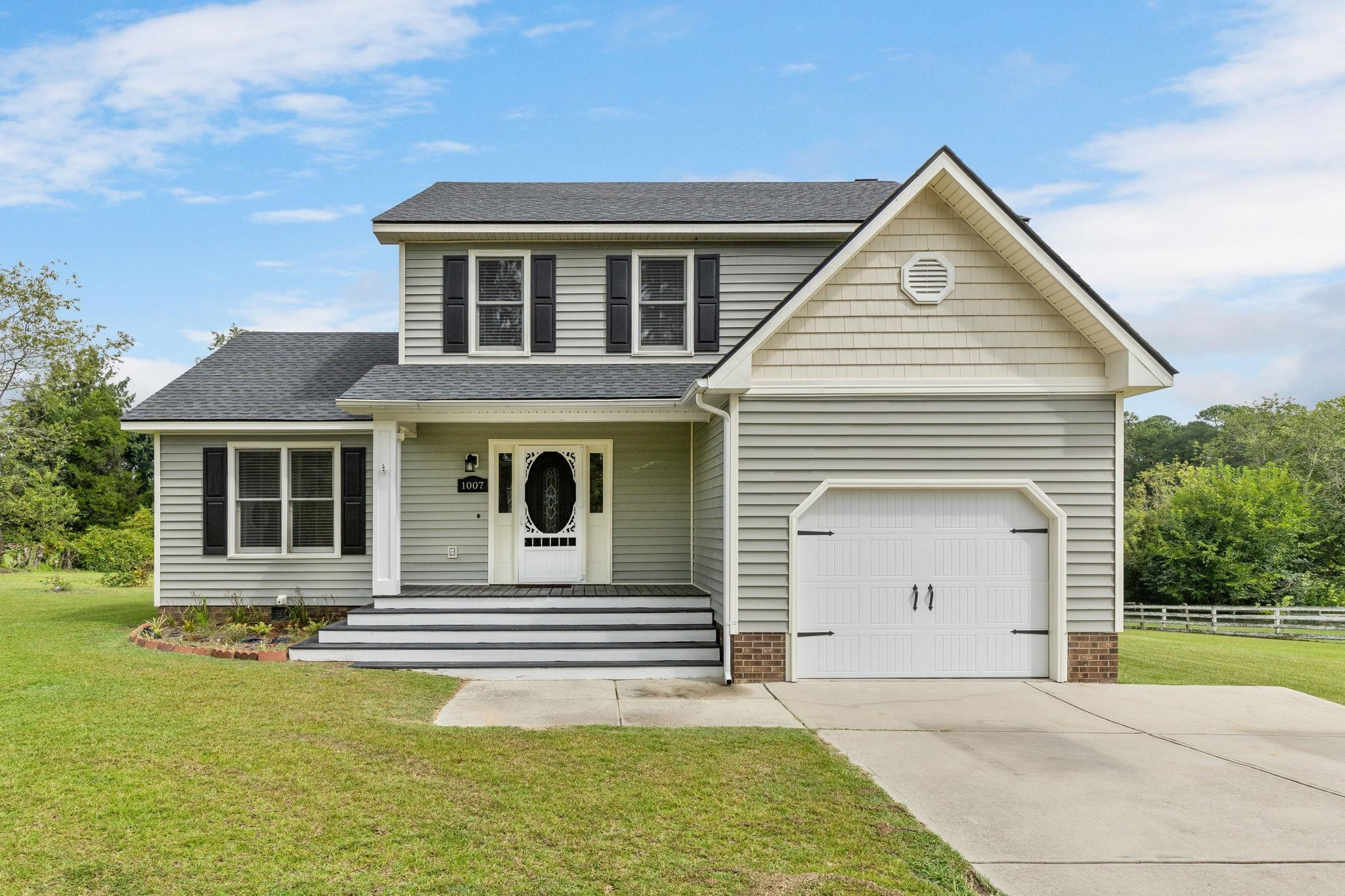 1007 Lake Path Road
