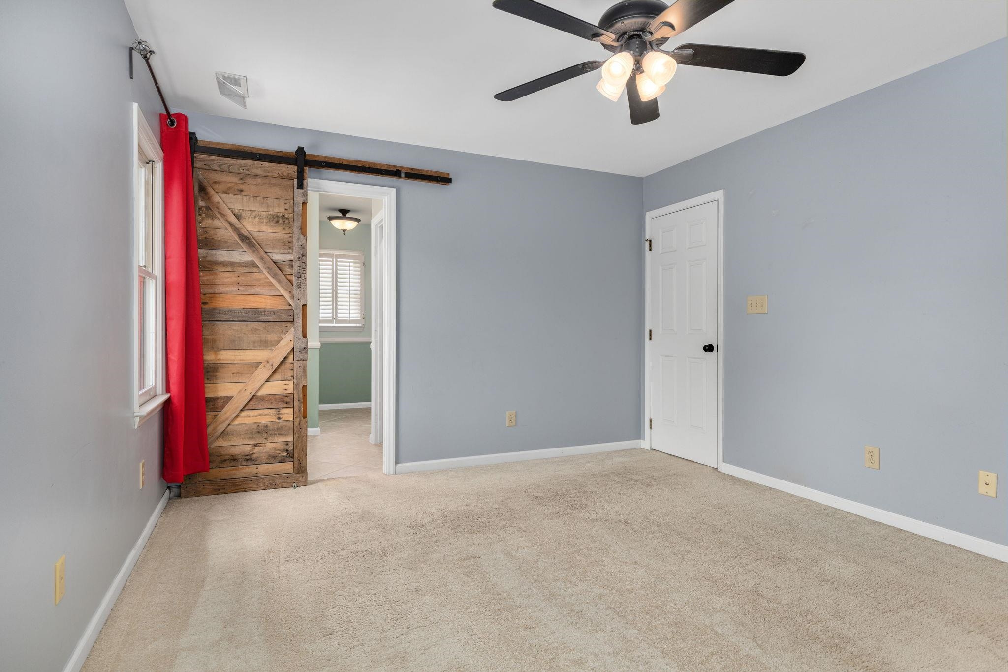 1007 Lake Path Road