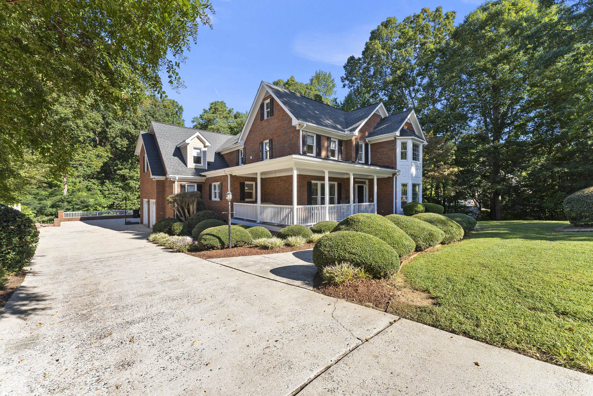 5637 Pine Drive