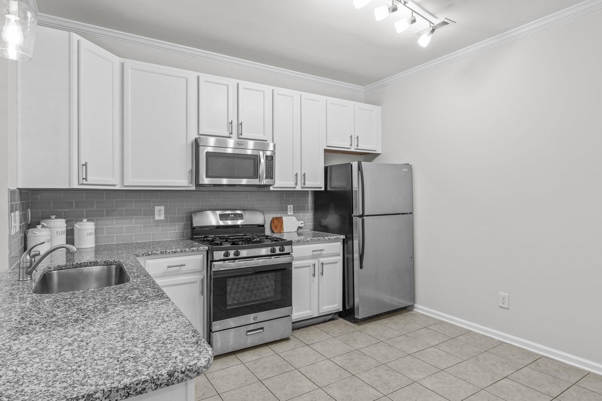 11720 Mezzanine Drive Unit: 113