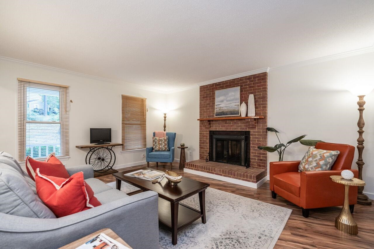 5521 Centennial Drive