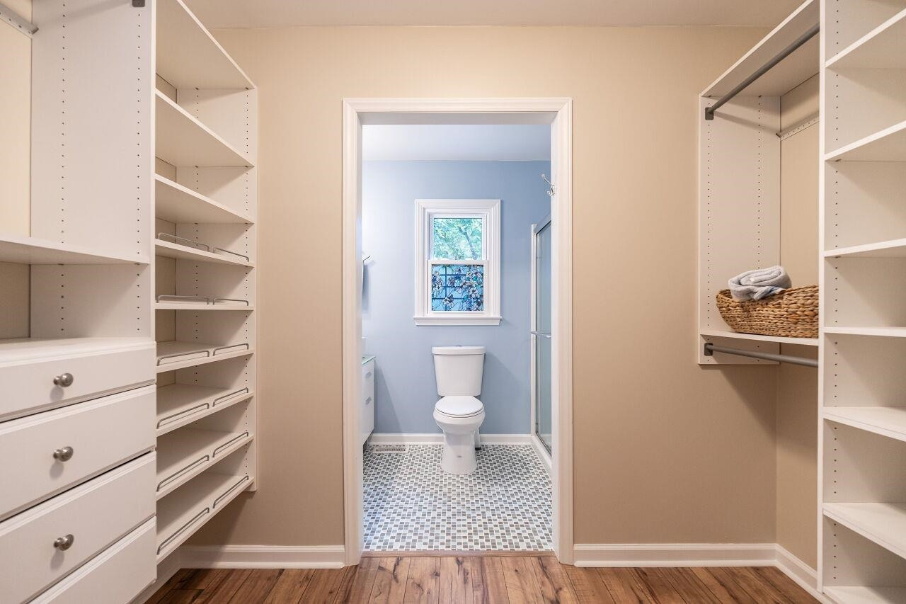 5521 Centennial Drive