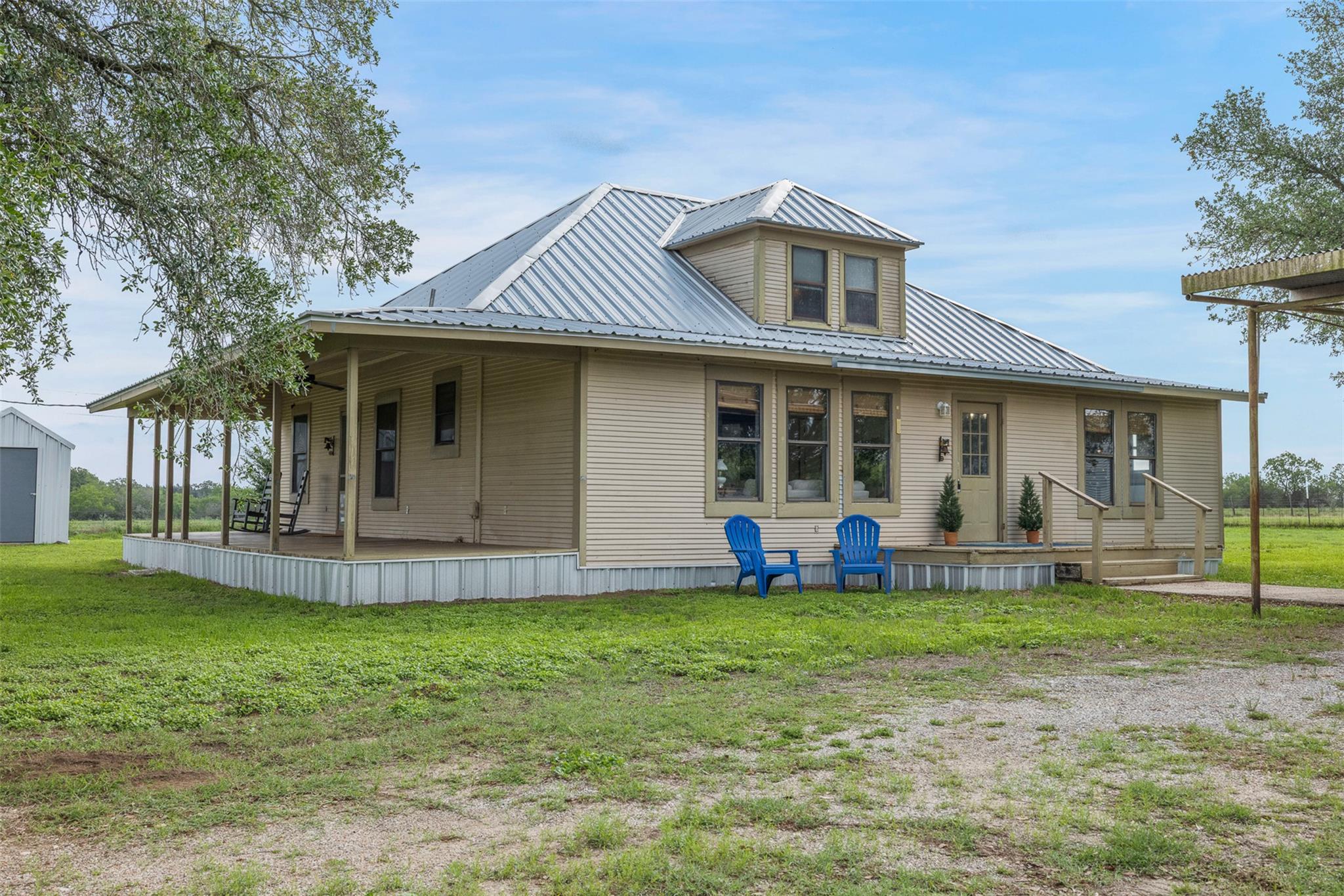 2158 County Road 225
