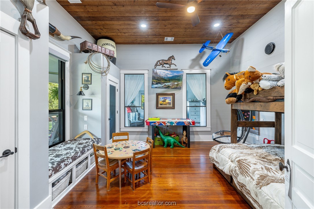 413 County Road 410