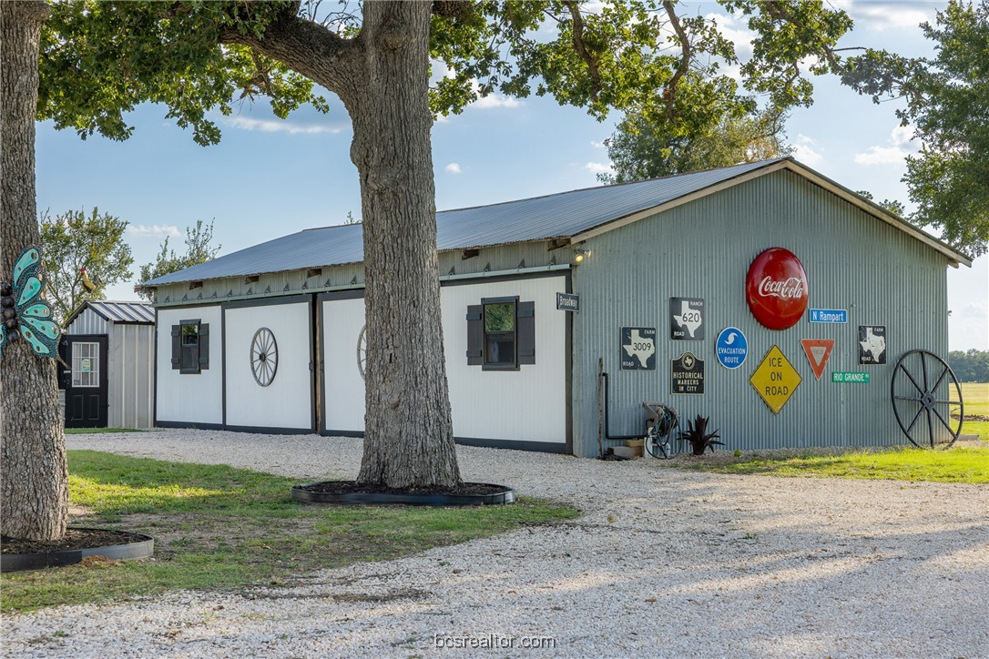 413 County Road 410
