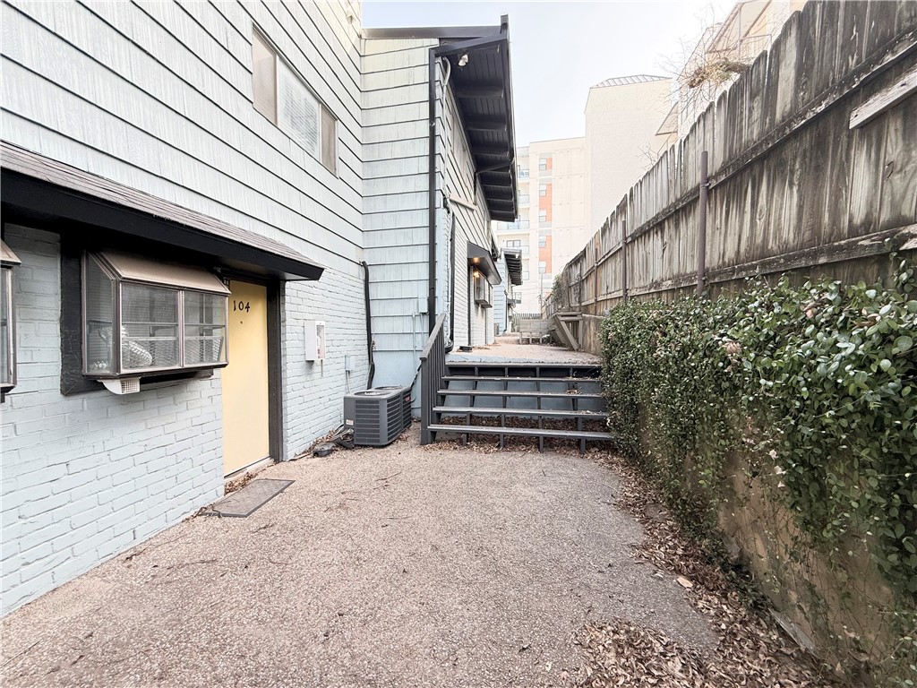 2413 Leon Street 108