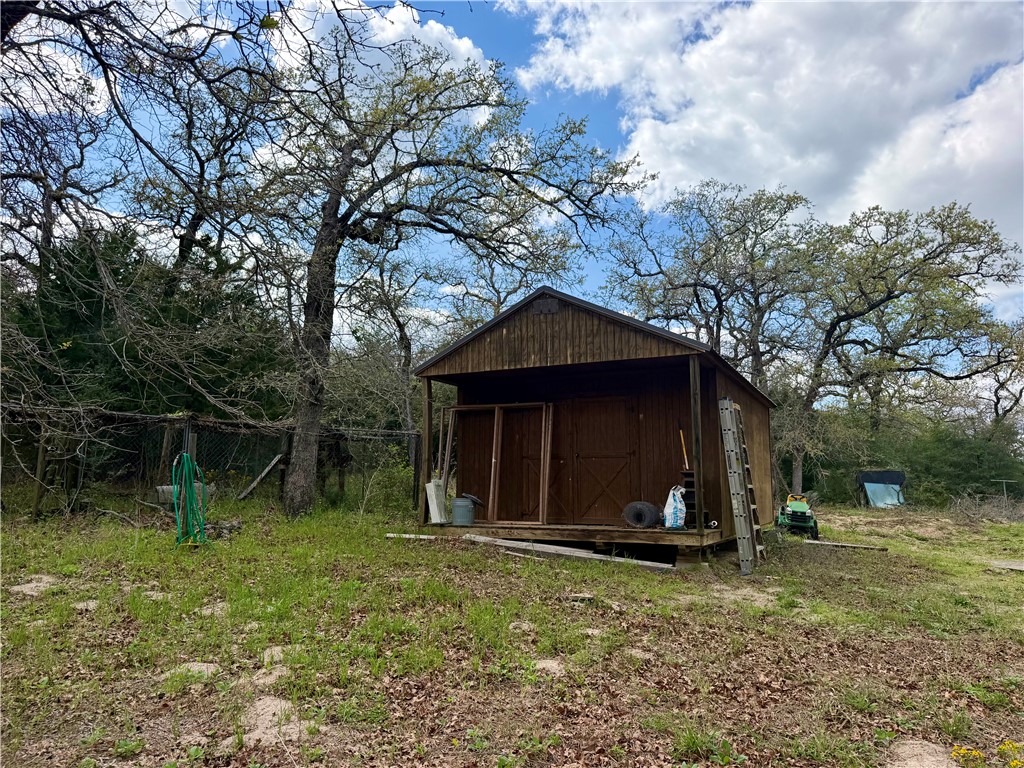 3950 Private Road 2015