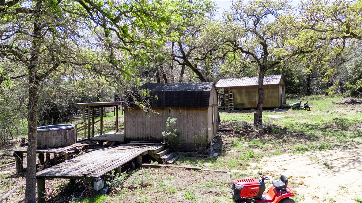 3950 Private Road 2015