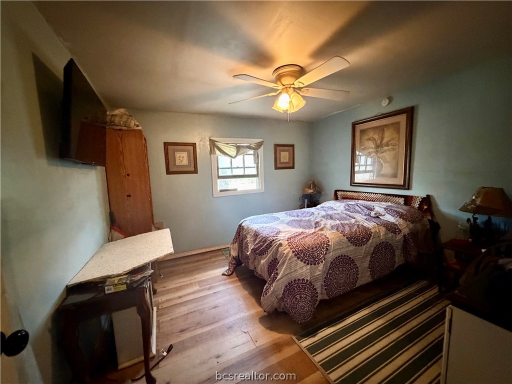 1280 Lakeview Drive