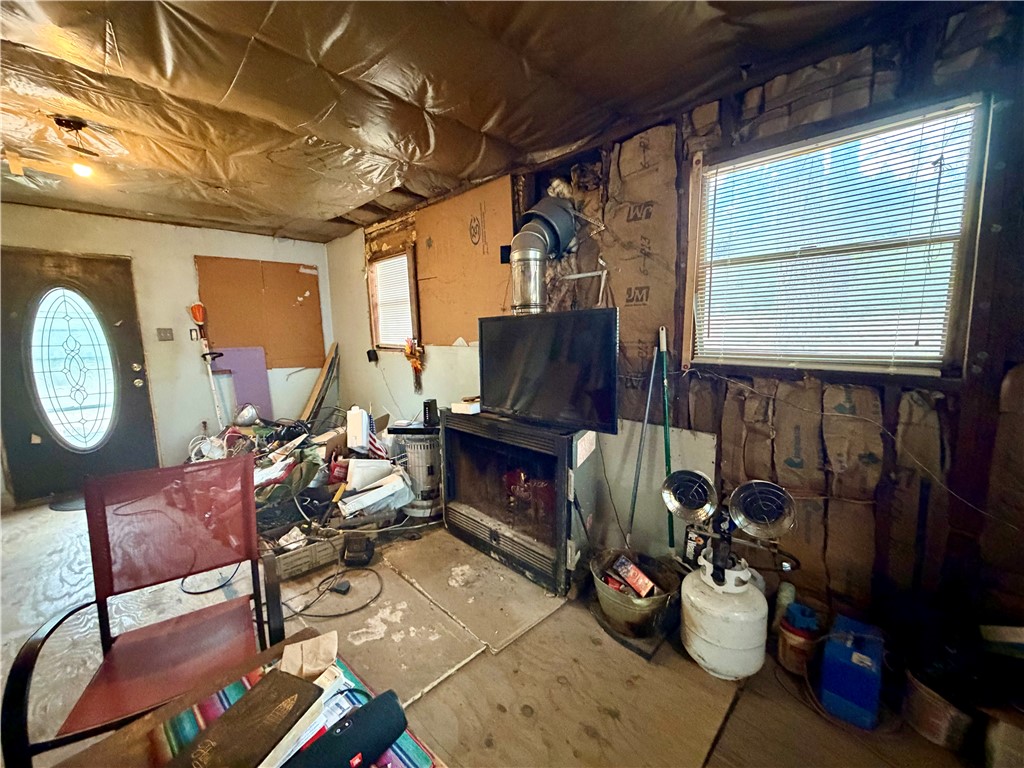 1280 Lakeview Drive