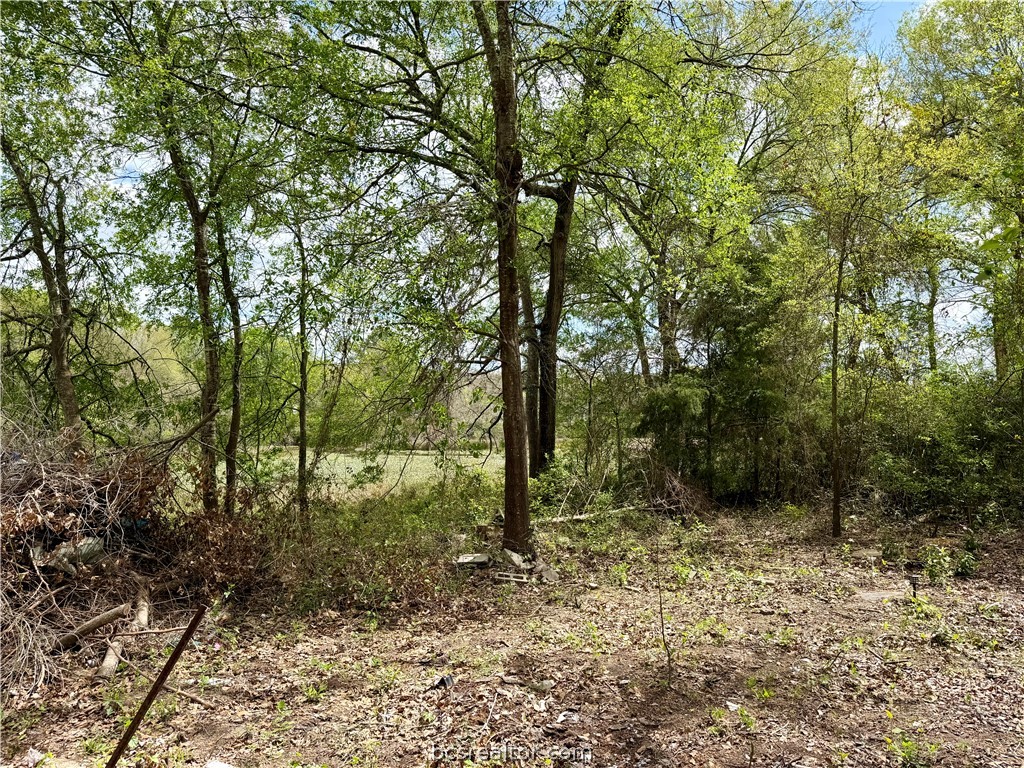 1280 Lakeview Drive