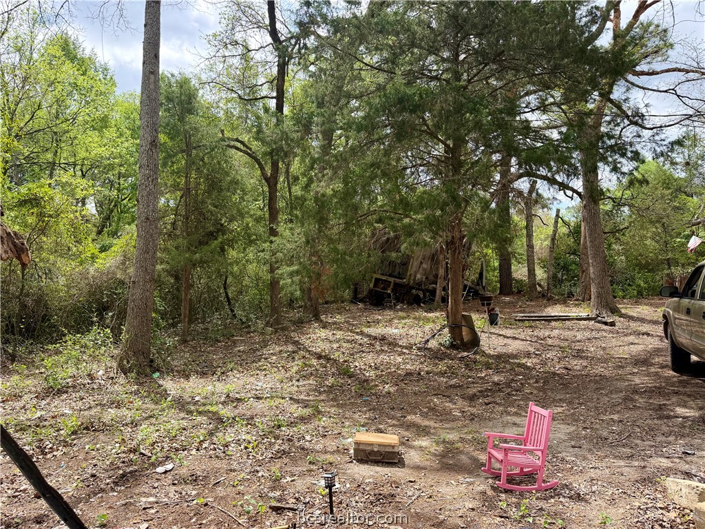 1280 Lakeview Drive