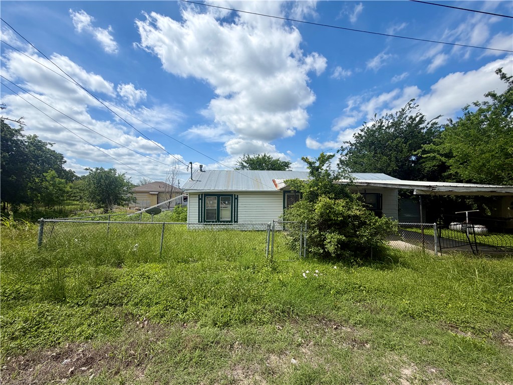 808 W Boundary Street