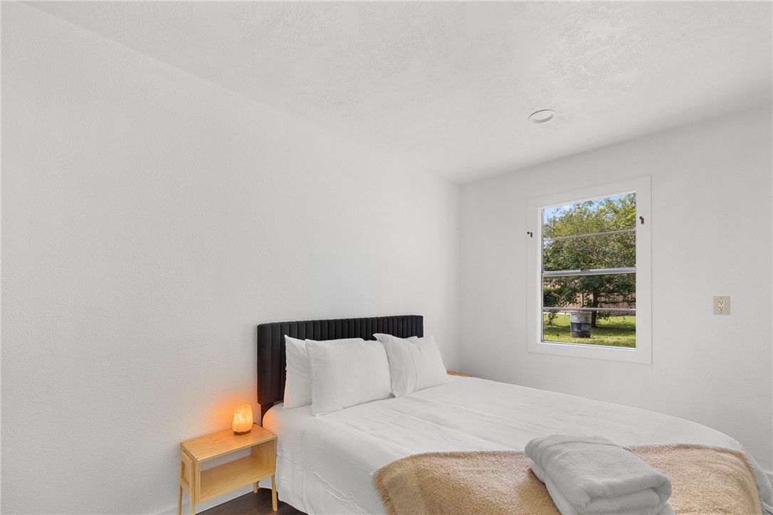 100 Shady Oaks Lane