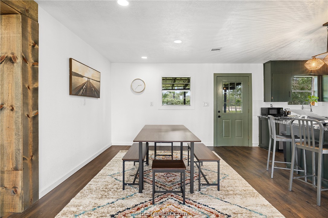 100 Shady Oaks Lane