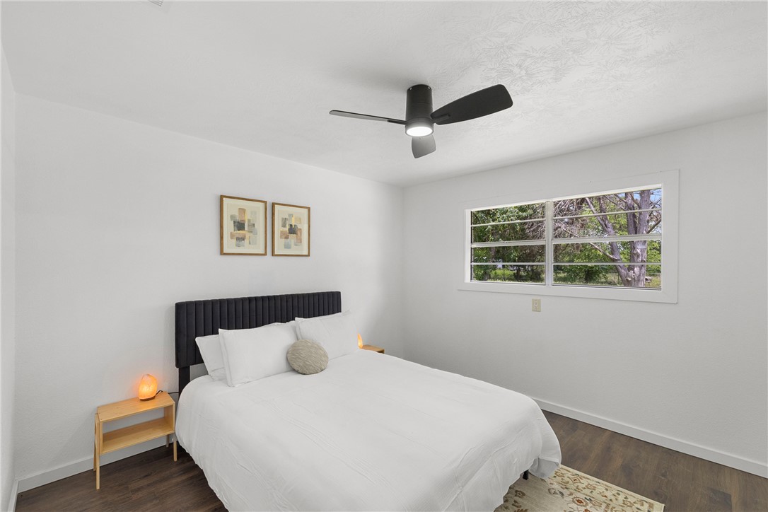 100 Shady Oaks Lane
