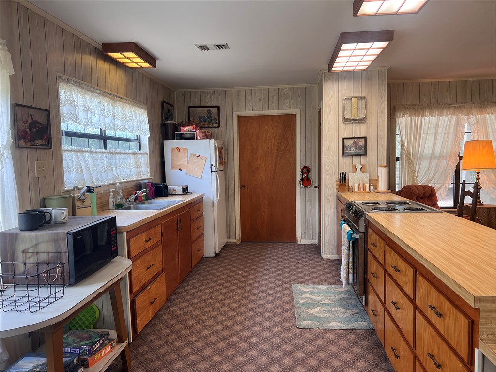 310 Shadow Oak Lane