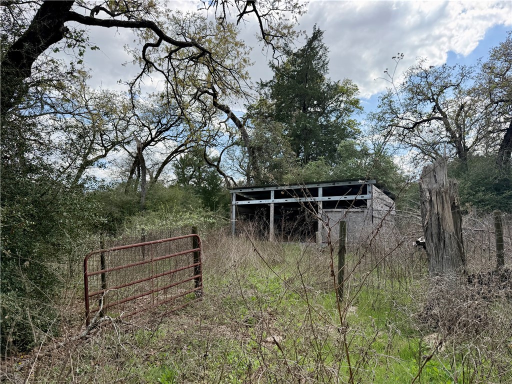 16.67 Acres Private Road 2015 Road
