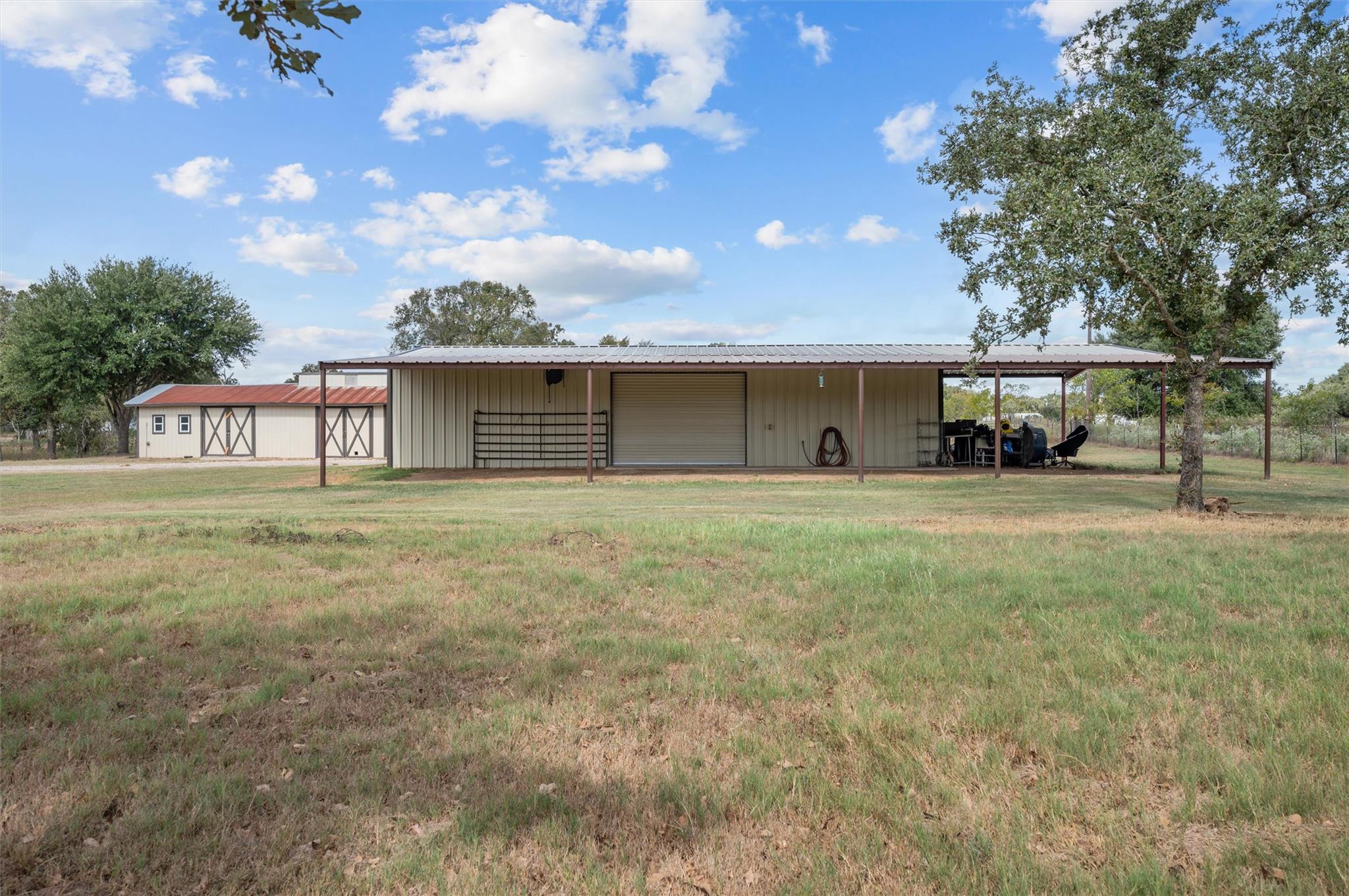 15555 Arhopulos RD