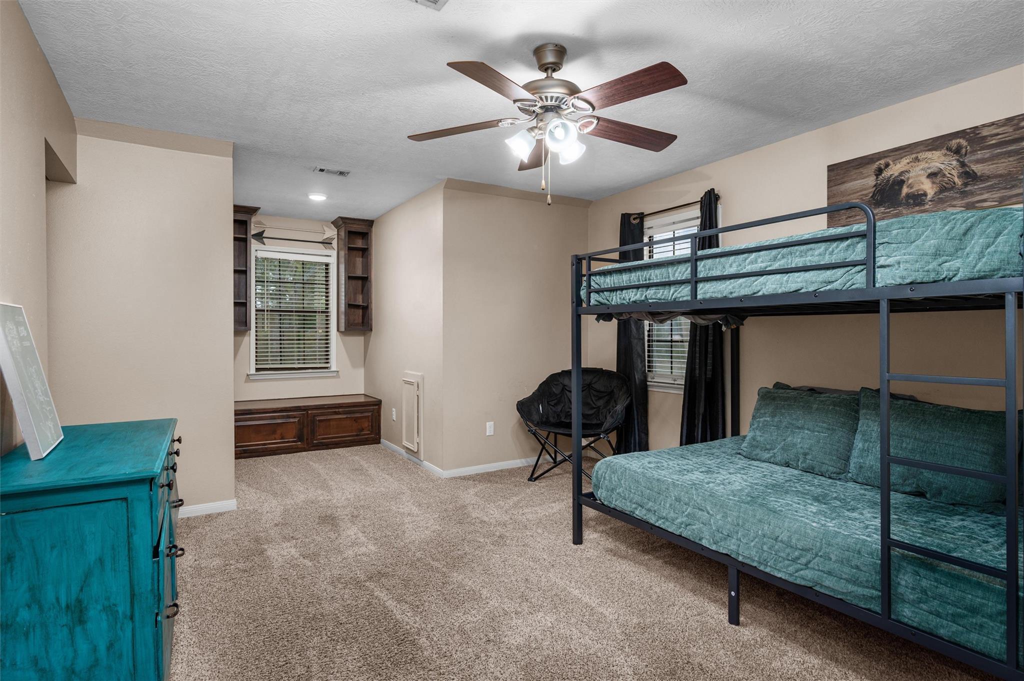 15555 Arhopulos RD