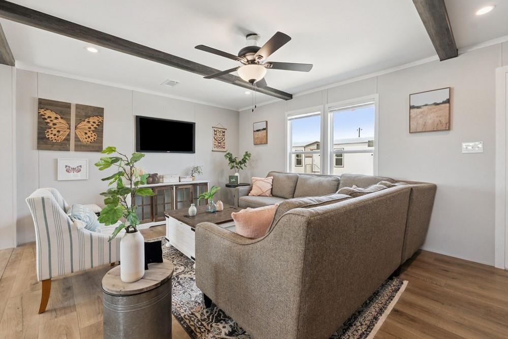 4.81 AC Pauline LN