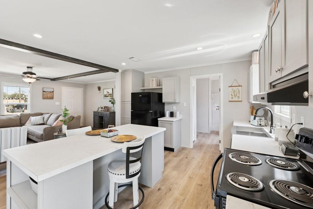 4.81 AC Pauline LN