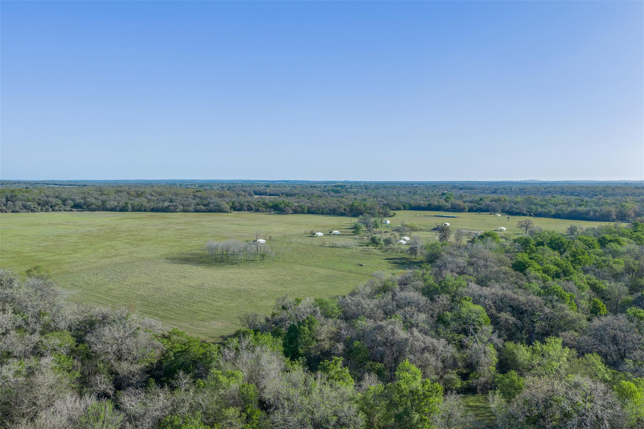2313 E Us Highway 79