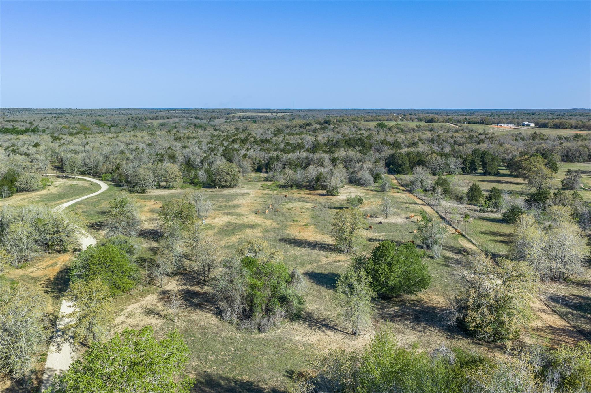 2313 E Us Highway 79