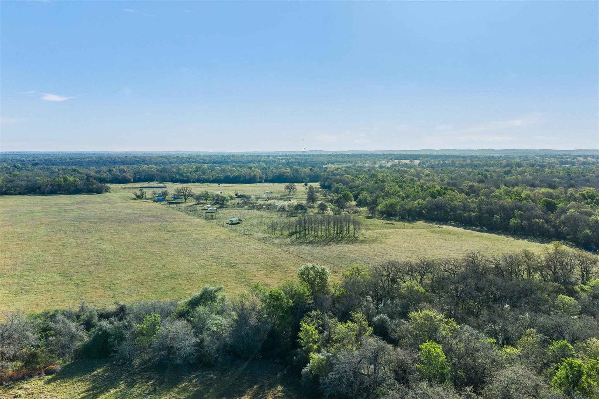 2313 E Us Highway 79