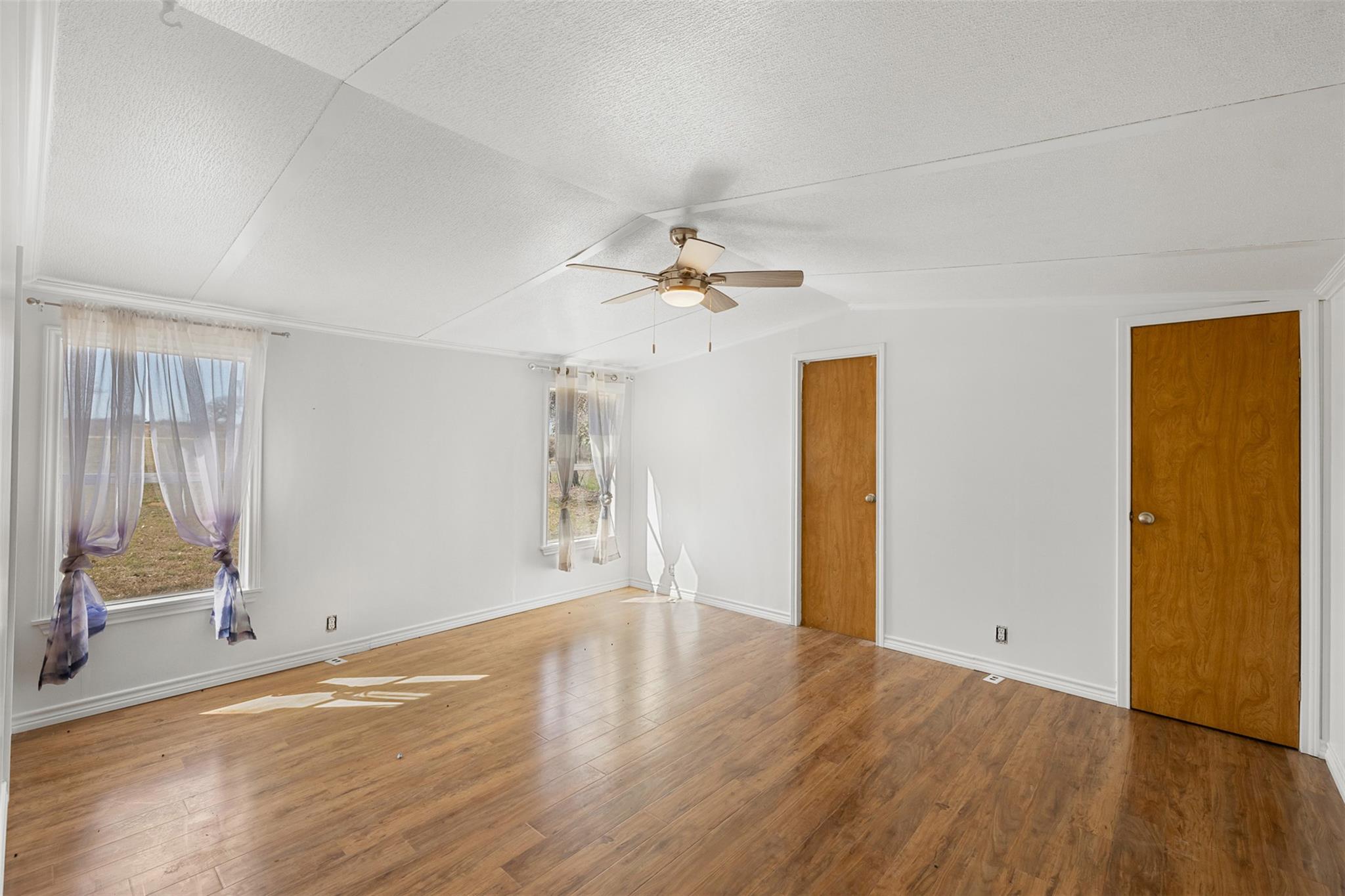 1919 County Road 344 LOOP