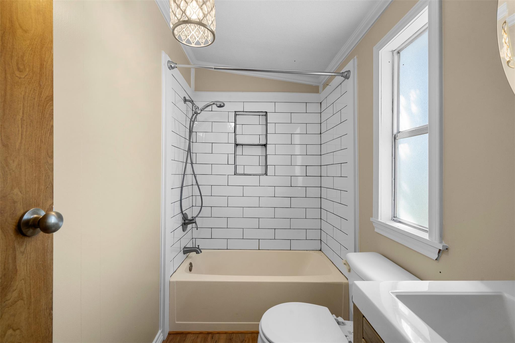 1919 County Road 344 LOOP