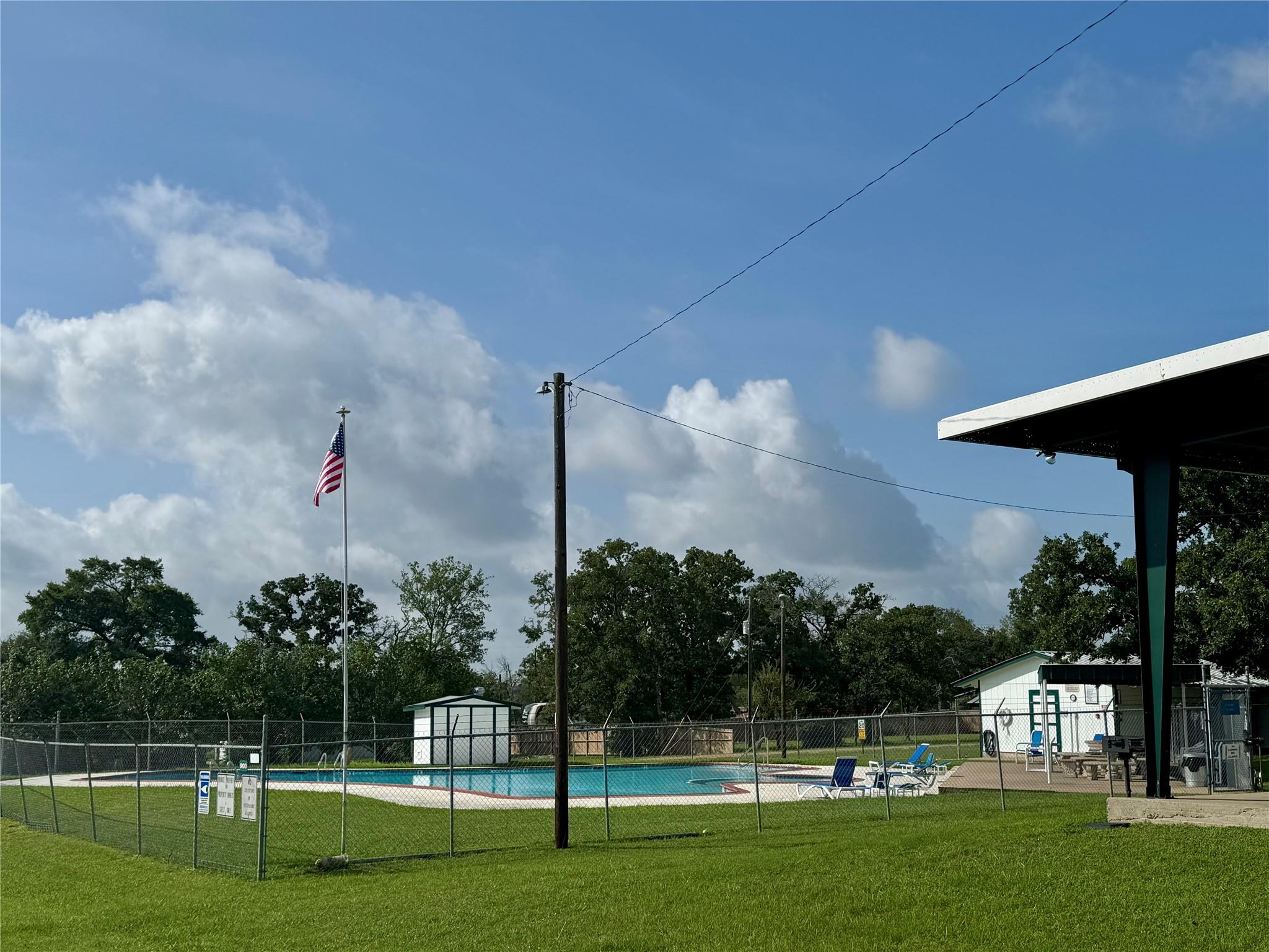 Lots 569-573 Pond Street