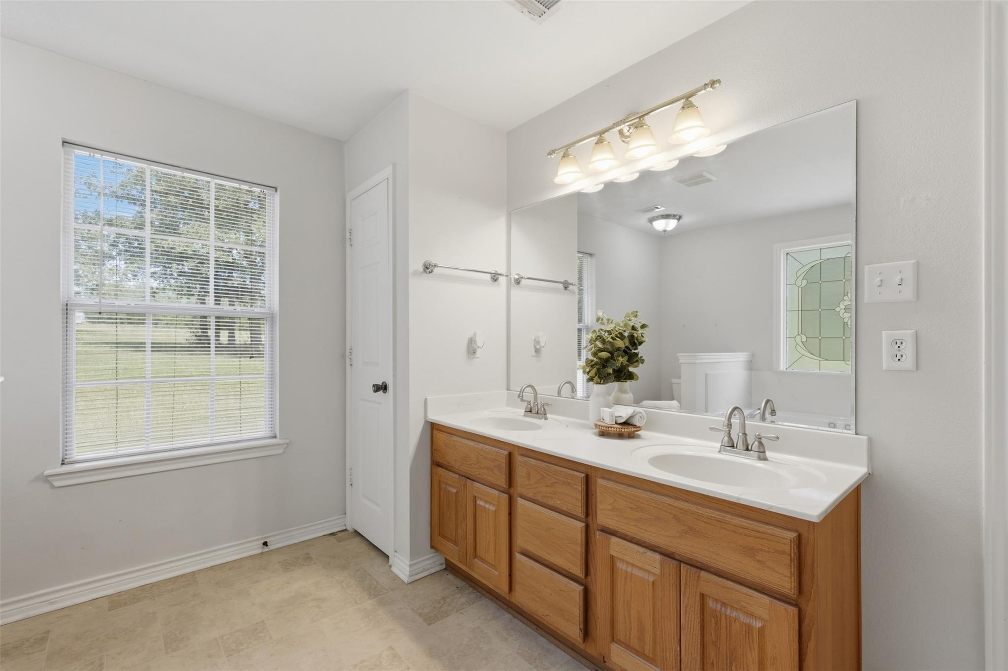 510 Private Road 4035