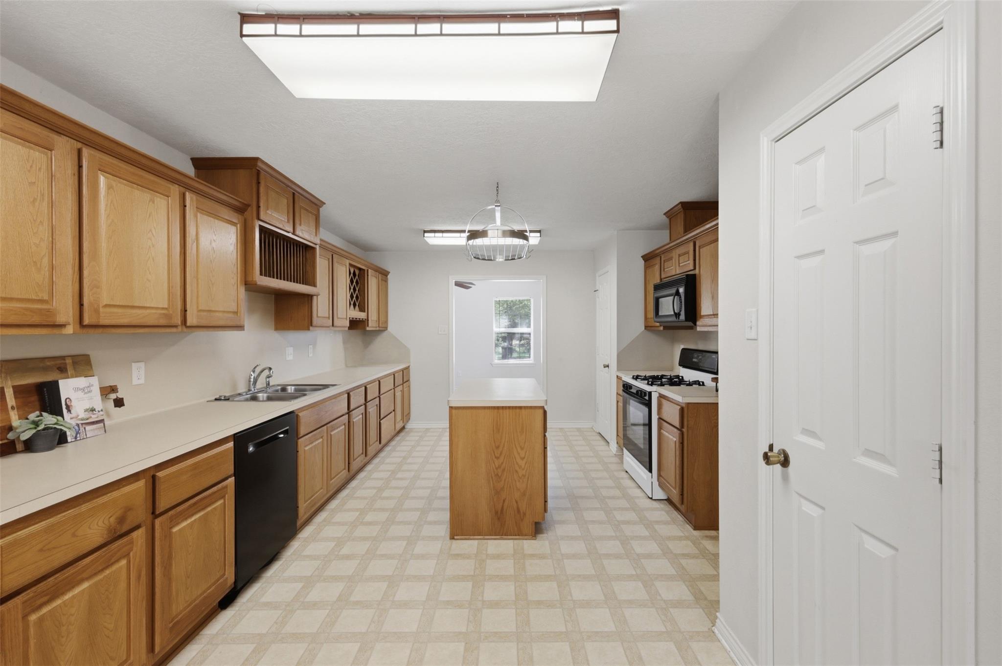 510 Private Road 4035