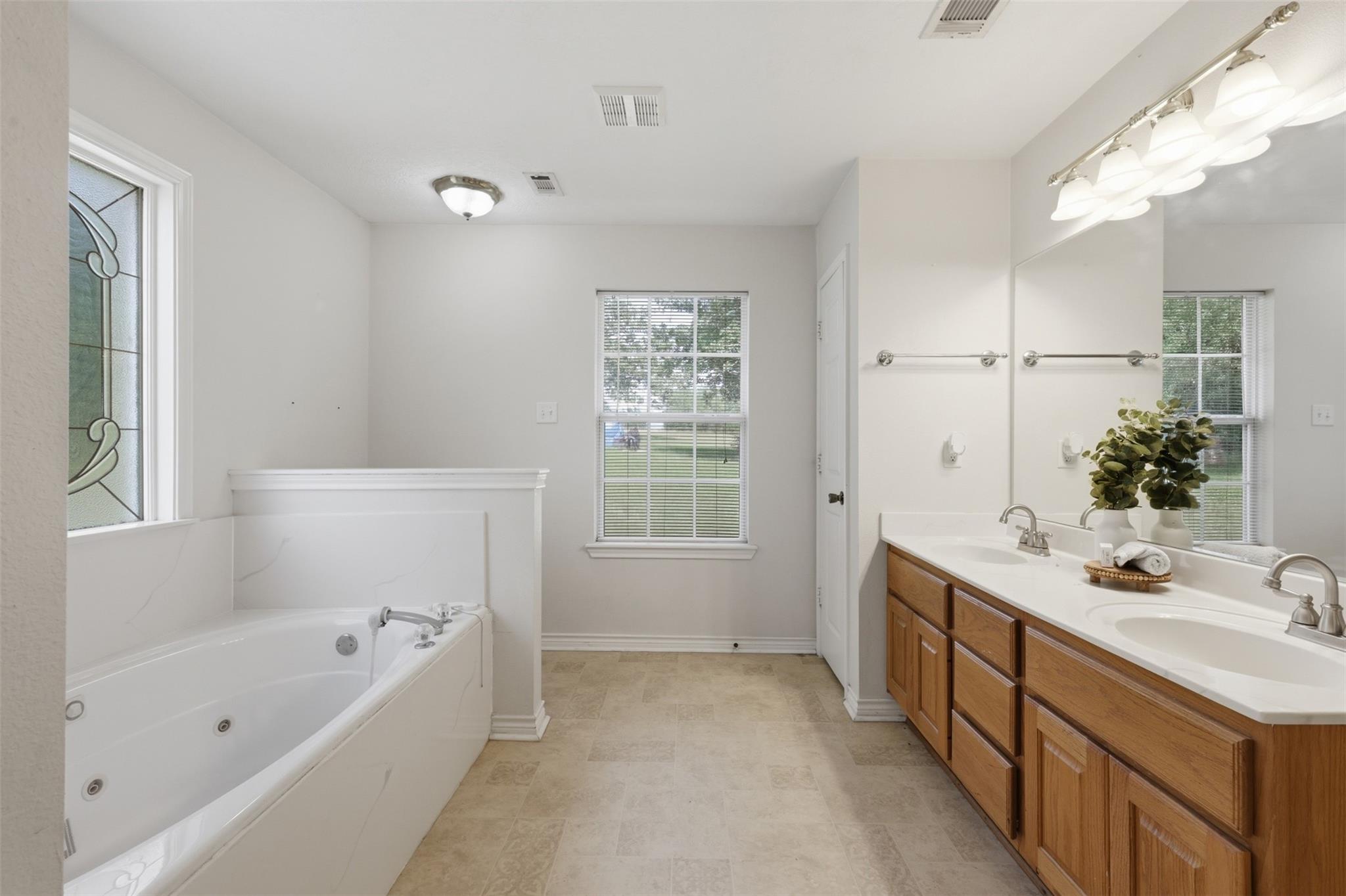 510 Private Road 4035